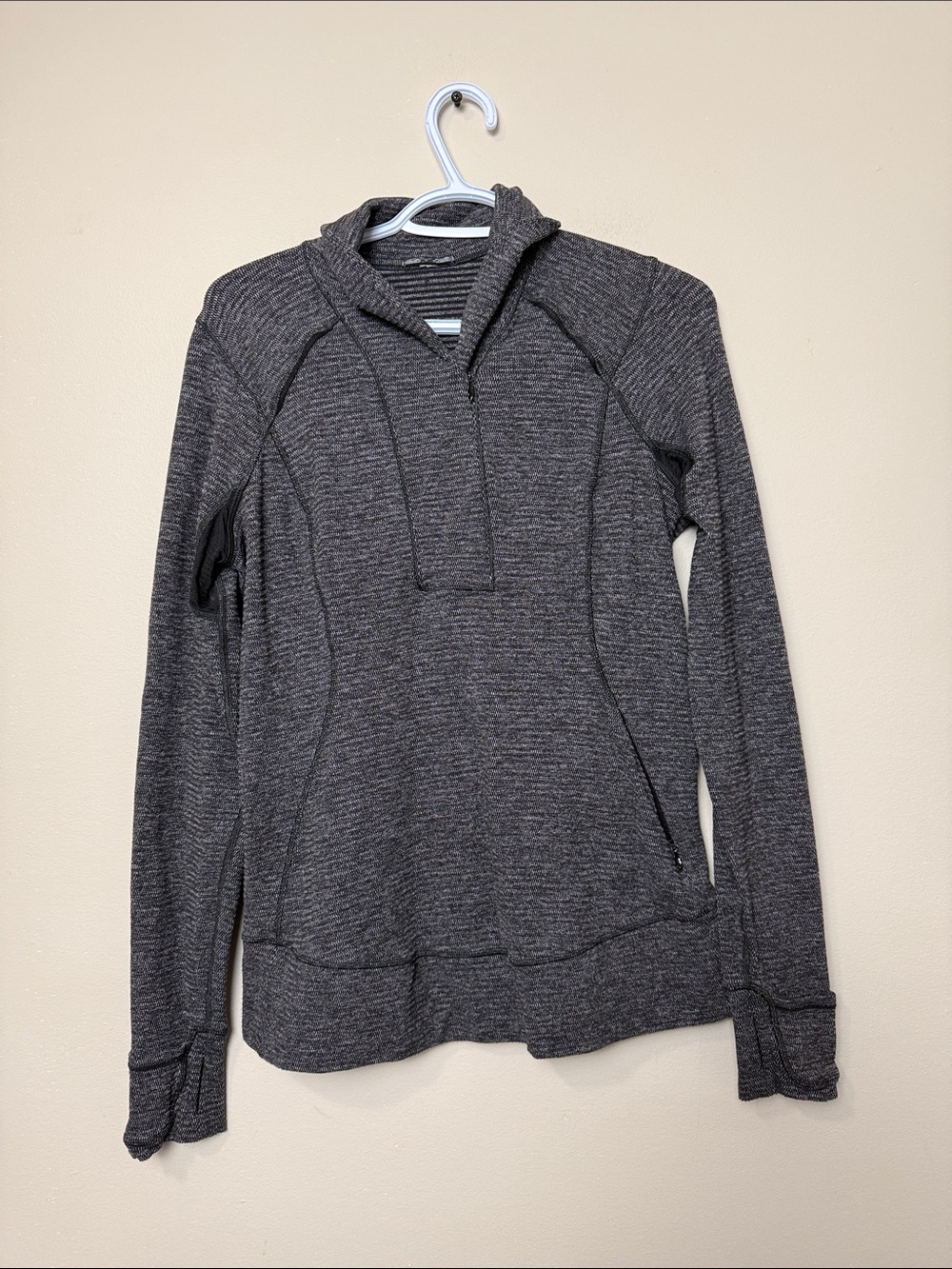 Lululemon Dark Gray Hooded Pullover Sweatshirt size 10